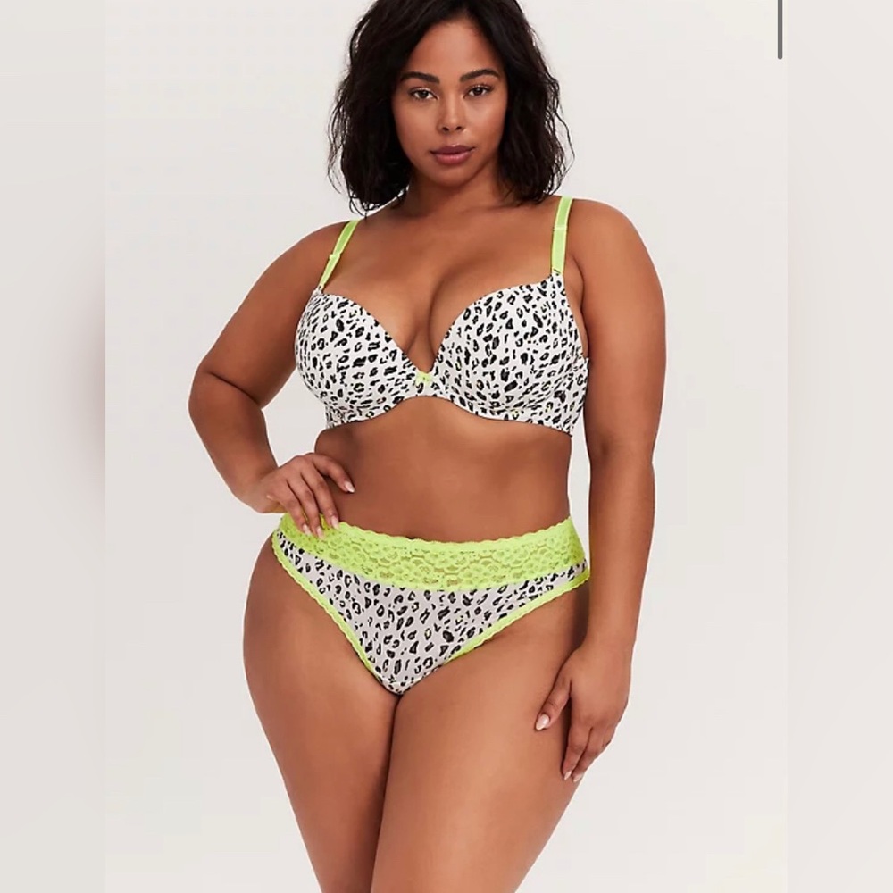 Torrid Leopard Bra ☀️ - Picture 3 of 7